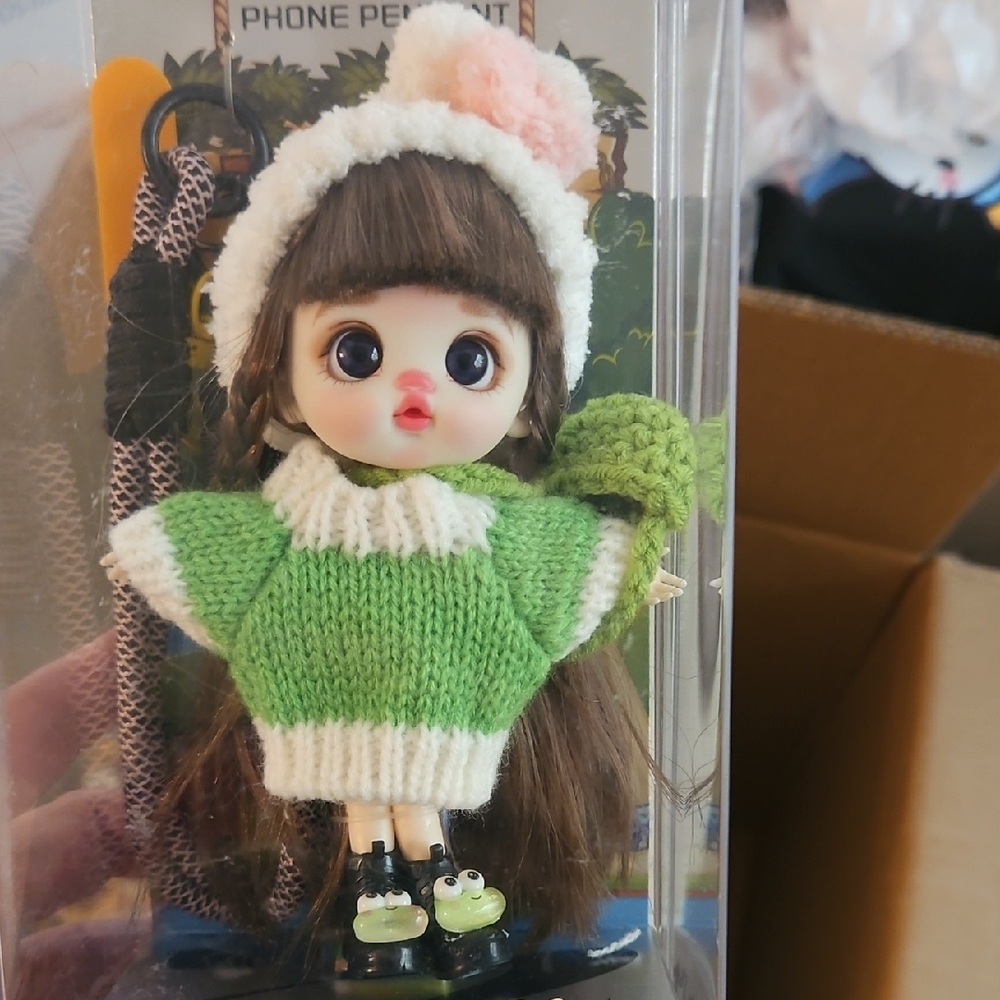 Luolifen Cute Doll Keychain with Green Sweater and Pom Hat